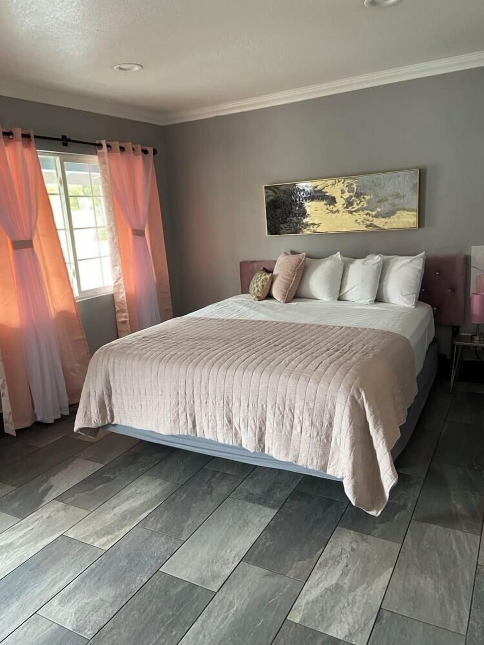 Standard Room, 1 Bedroom | Premium bedding, pillowtop beds, blackout drapes, free WiFi