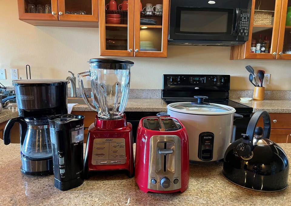 Coffee Grinder, Coffee Maker, Rice Cooker, Blender, Toaster & Kettle.
