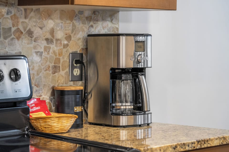Drip coffee maker