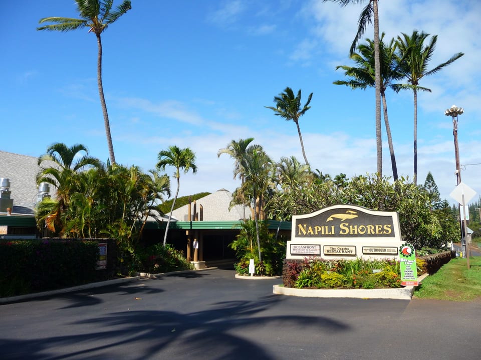 Entrance to Napili Shores Resort