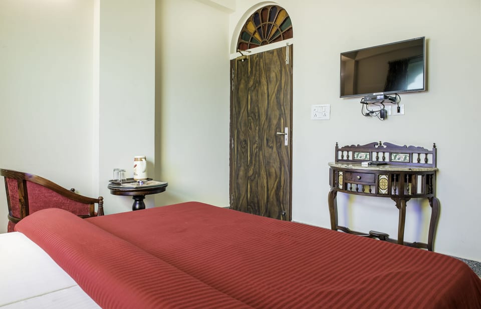 Desk, rollaway beds, free WiFi, bed sheets