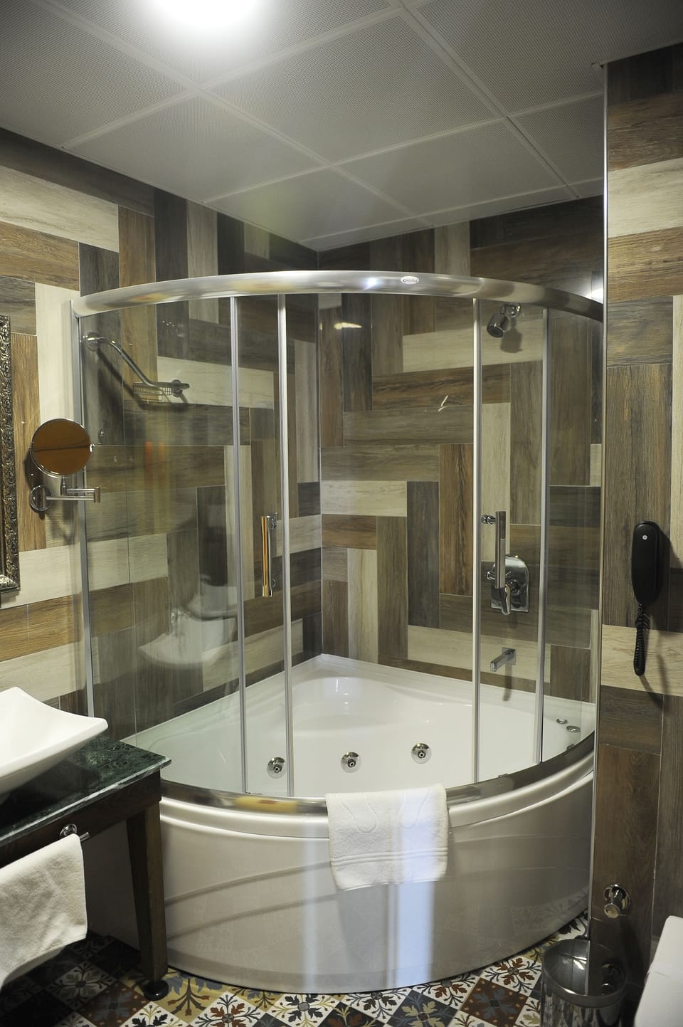 Shower, free toiletries, hair dryer, slippers