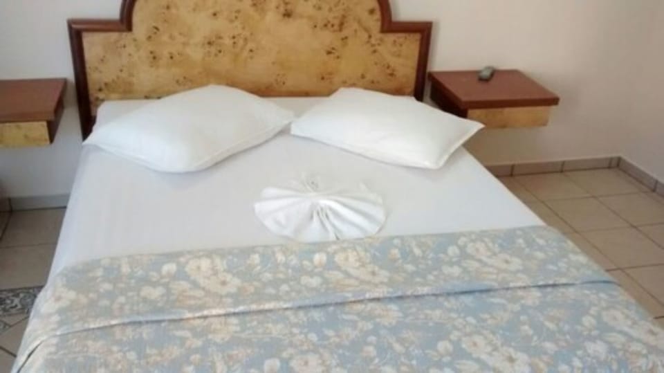 Economy Room | Free WiFi, bed sheets