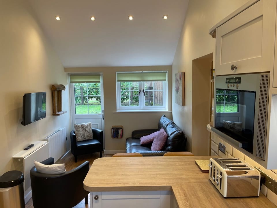 Wheeler - Lounge