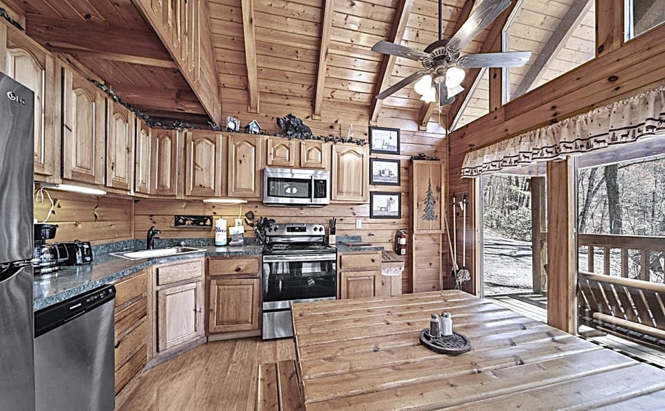 Fully equipped kitchen