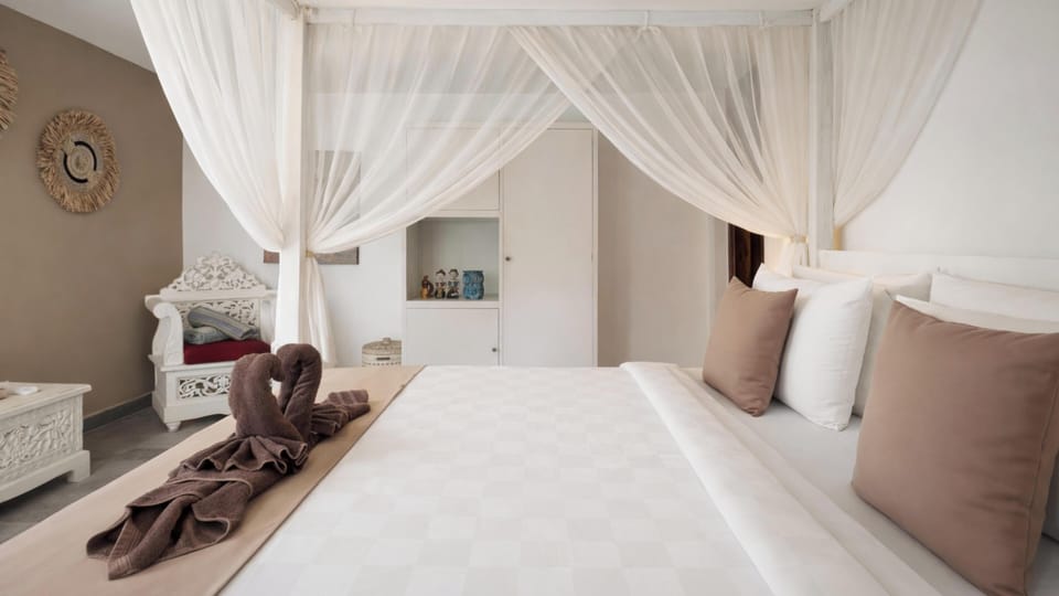 Family Villa | 3 bedrooms, in-room safe, desk, cribs/infant beds
