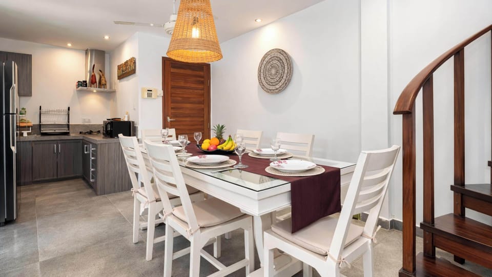 Family Villa | Dining room