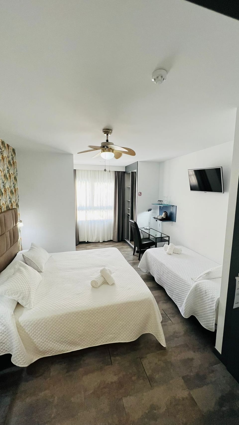 Standard Triple Room | Down comforters, minibar, in-room safe, desk