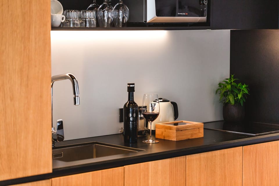 Apartment, 1 Bedroom, Balcony | Private kitchen | Coffee/tea maker, electric kettle
