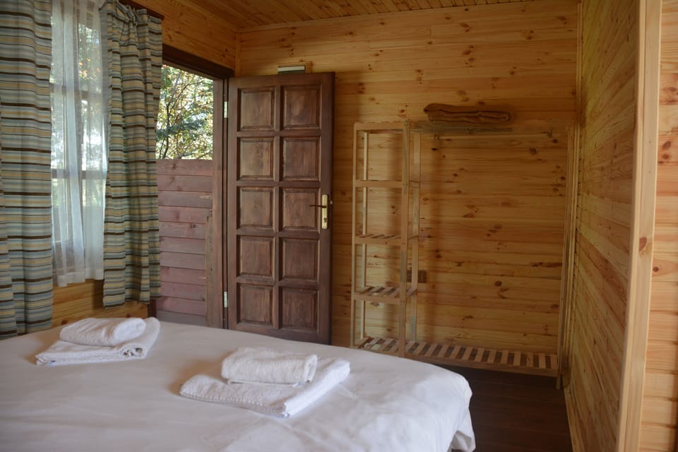 Standard Double Room, 1 Bedroom, Garden View | Free WiFi