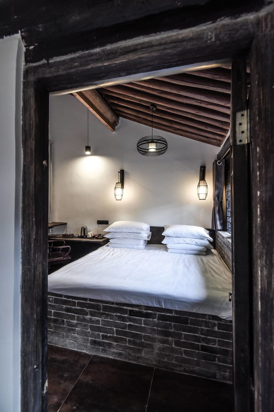 Attic Connected Traditional Kang Bed Room | Desk, WiFi (free), bed sheets