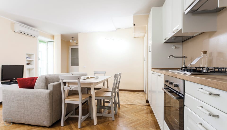 Apartment (1 Bedroom) | Interior