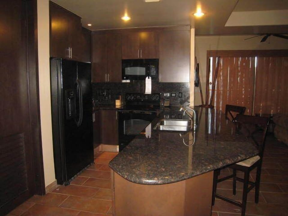 Well Appointed Kitchen with all the amenities