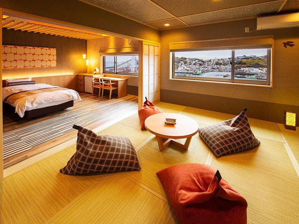 Japanese-style room suite Toki Tori no Uta (Non-smoking) | Minibar, in-room safe, desk, bed sheets