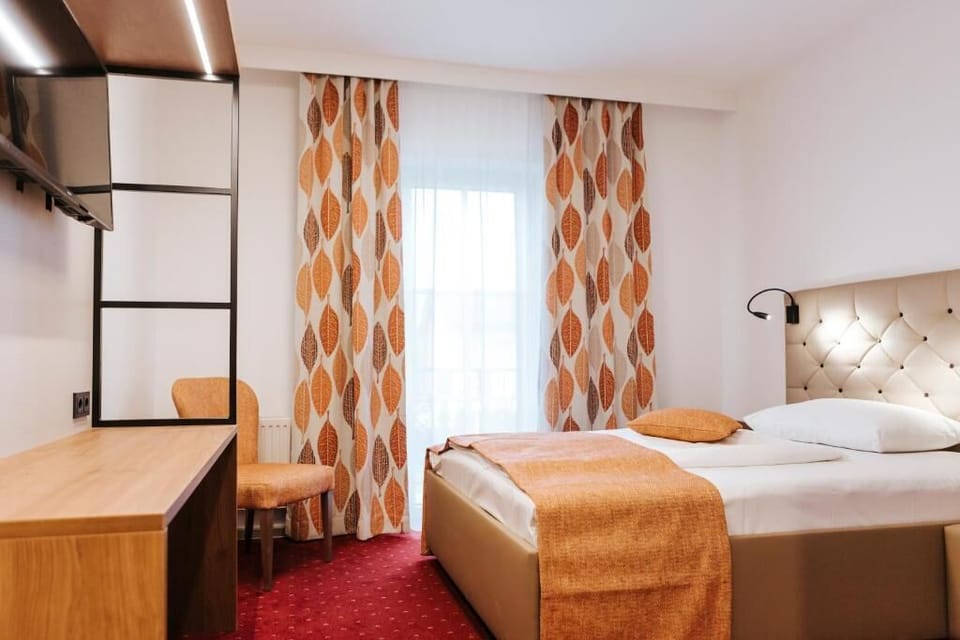 In-room safe, desk, iron/ironing board (on request), cribs (free)