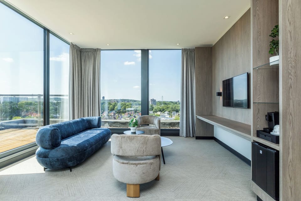 Executive Room | In-room safe, blackout drapes, iron/ironing board (on request)