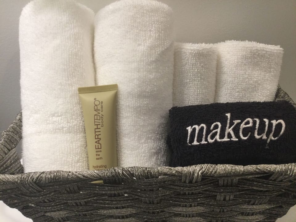 Standard Double Room, 1 Queen Bed, Patio, Garden Area | Bathroom | Shower, rainfall showerhead, free toiletries, hair dryer