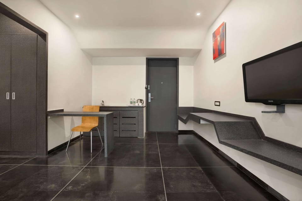 Minibar, in-room safe, desk, soundproofing