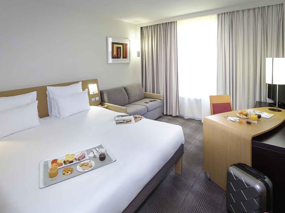 Superior Room, 1 Queen Bed with Sofa bed | Premium bedding, memory foam beds, minibar, in-room safe