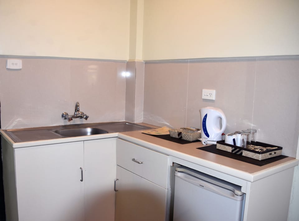 In-room safe, iron/ironing board, WiFi, bed sheets