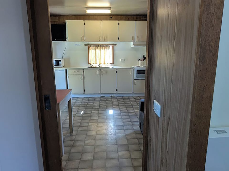 Economy Studio | Private kitchen | Shared fridge, microwave