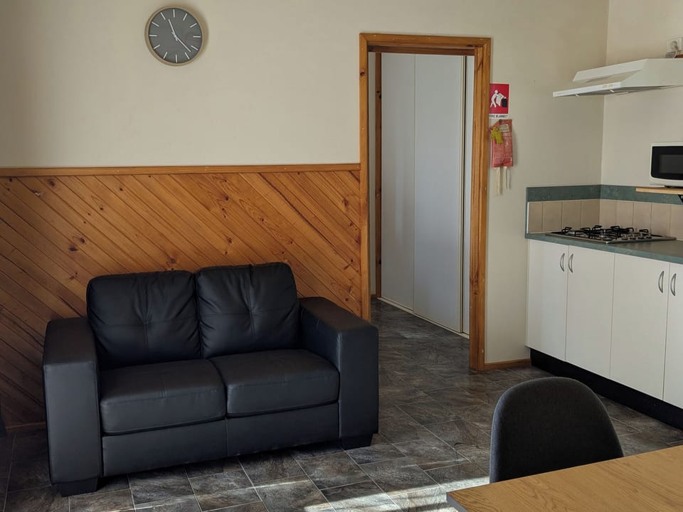 Economy 2 Bedroom Cabin | Living area