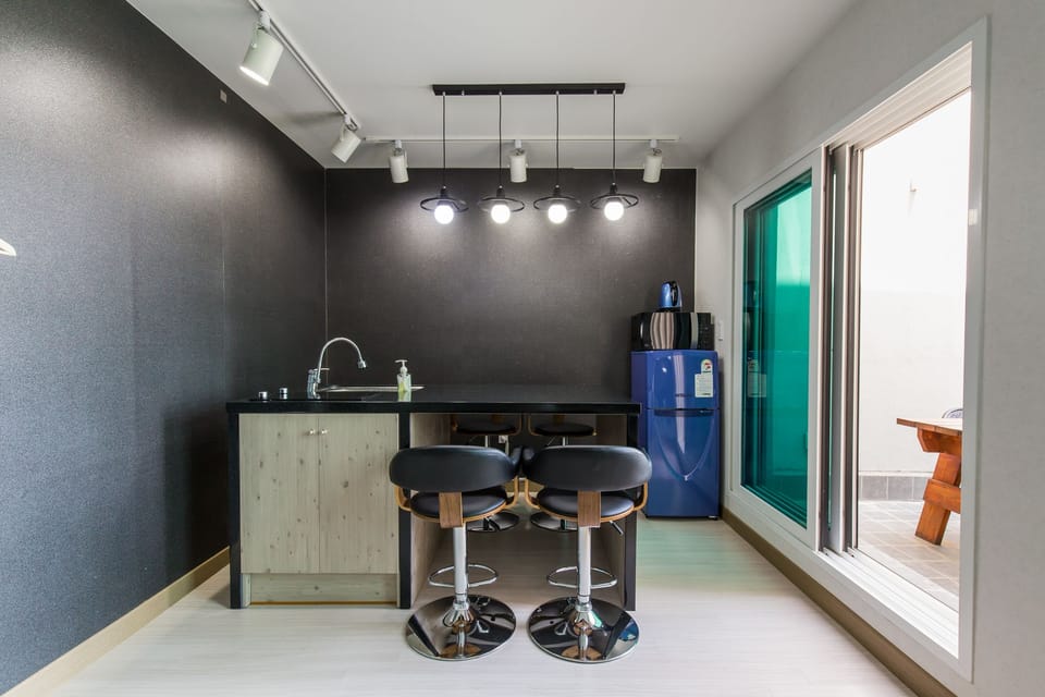 Private kitchenette