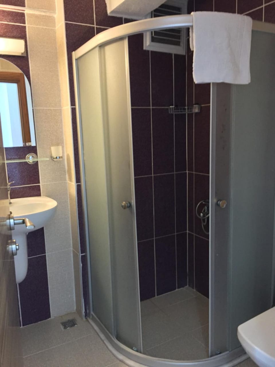 Shower, free toiletries, hair dryer, slippers