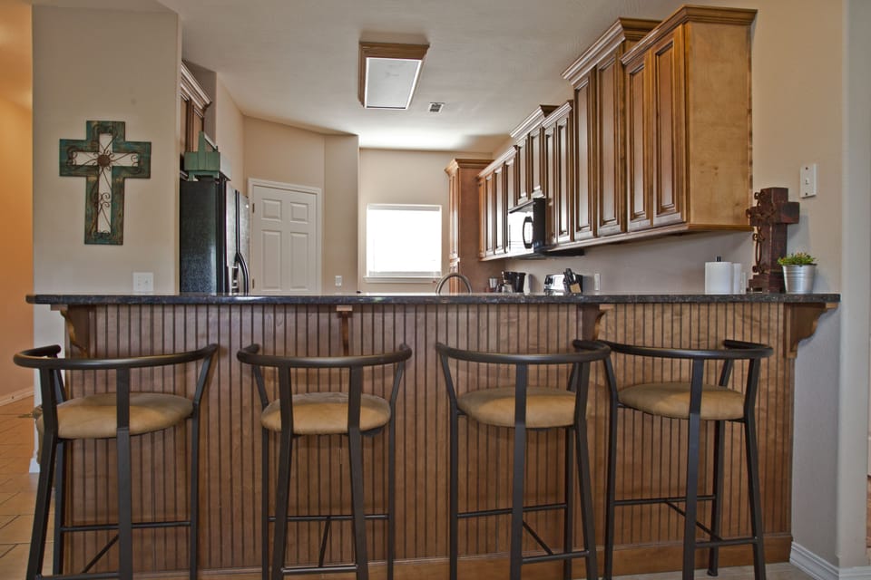 Three Bedroom Condo - Lower Level Ground 21 | Private kitchen | Coffee/tea maker, fridge, microwave, oven