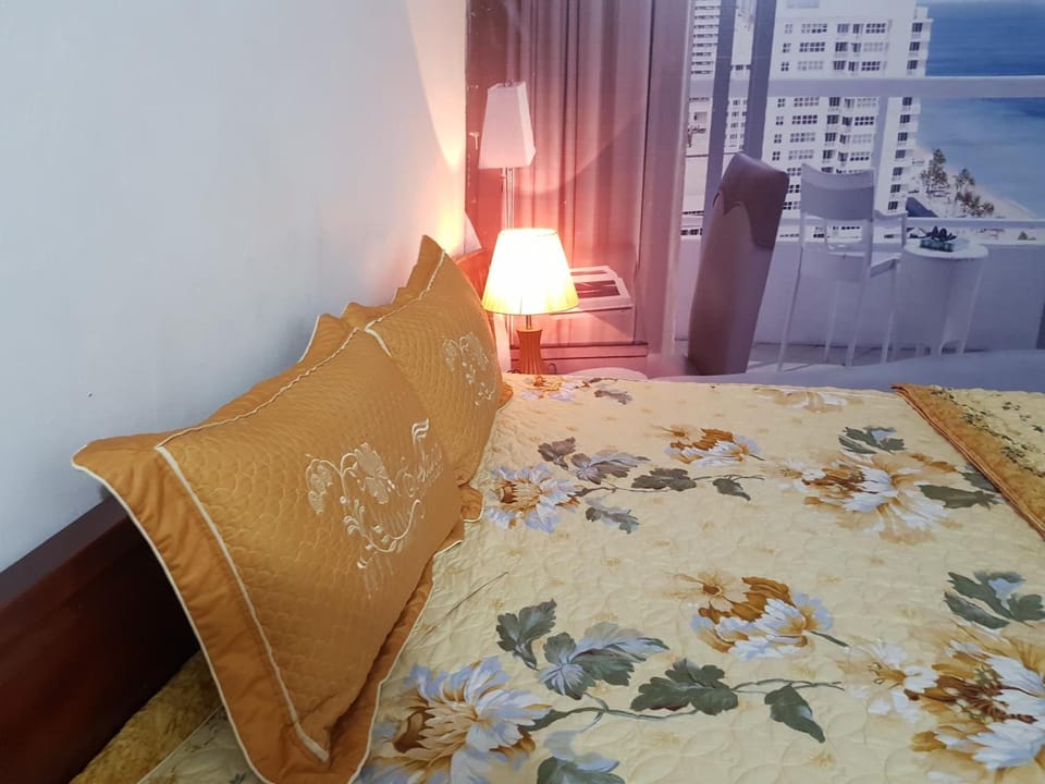 Premium bedding, minibar, individually decorated, desk