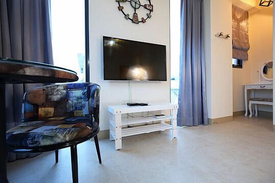 Classic House | Living room | LCD TV