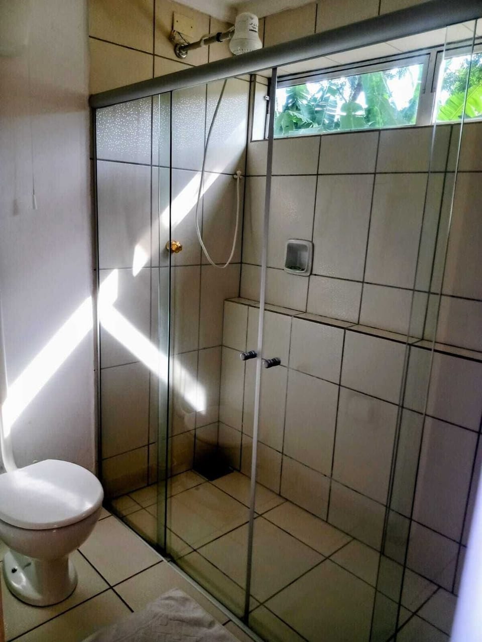Standard Room | Bathroom | Shower, towels