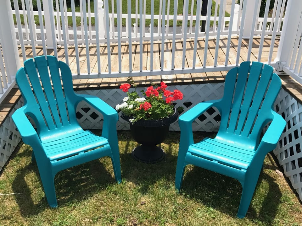 Sit and relax in the front yard and enjoy the day!