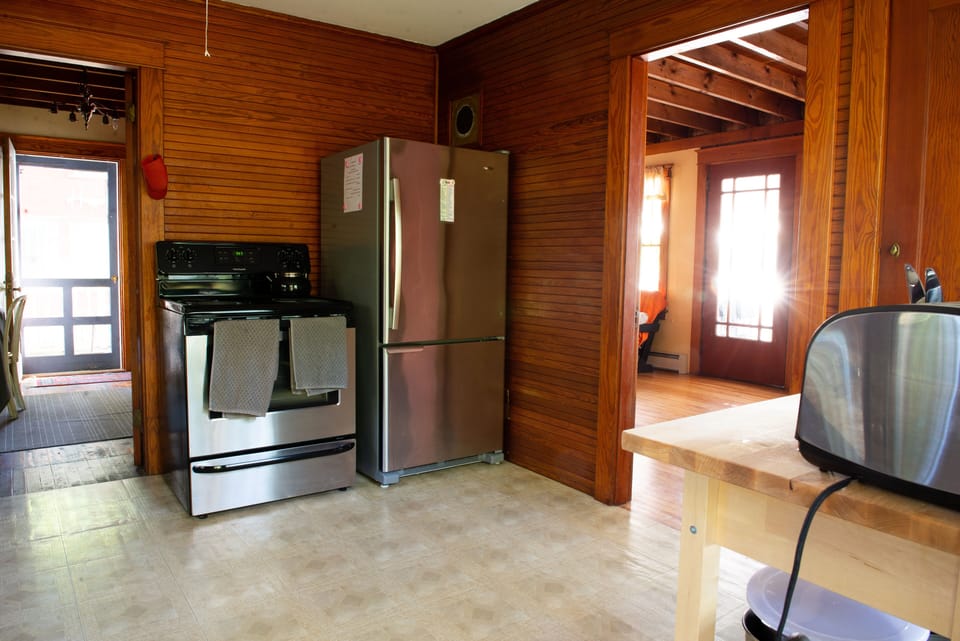Fridge, electric stove