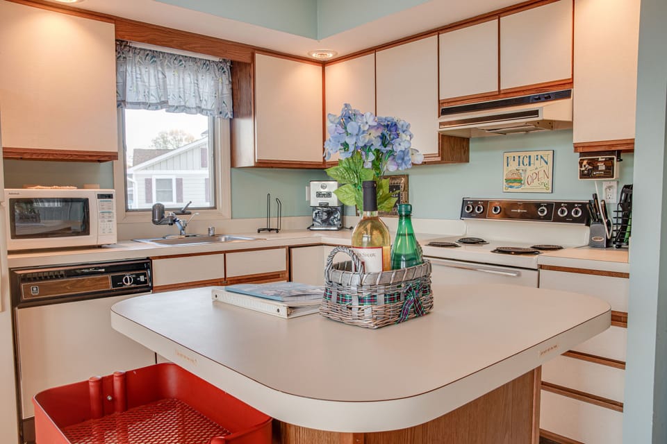 Great Room Kitchen (2)