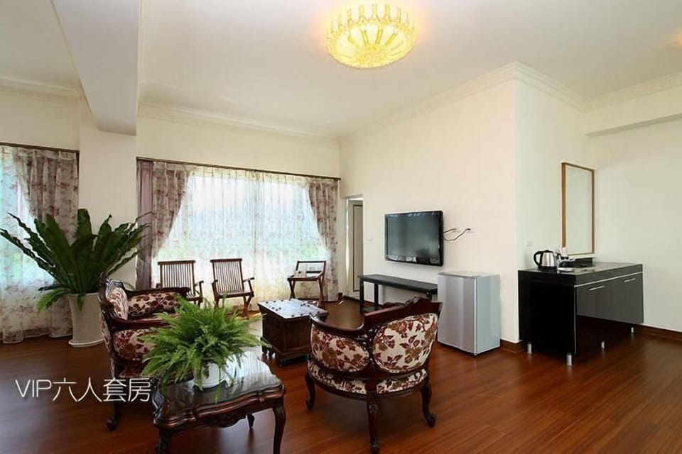 Family Room, Ocean View | Premium bedding, blackout drapes, soundproofing, WiFi (free)