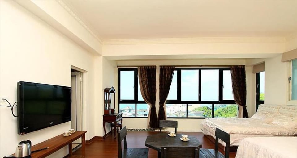 Family Room, Ocean View | Premium bedding, blackout drapes, soundproofing, WiFi (free)