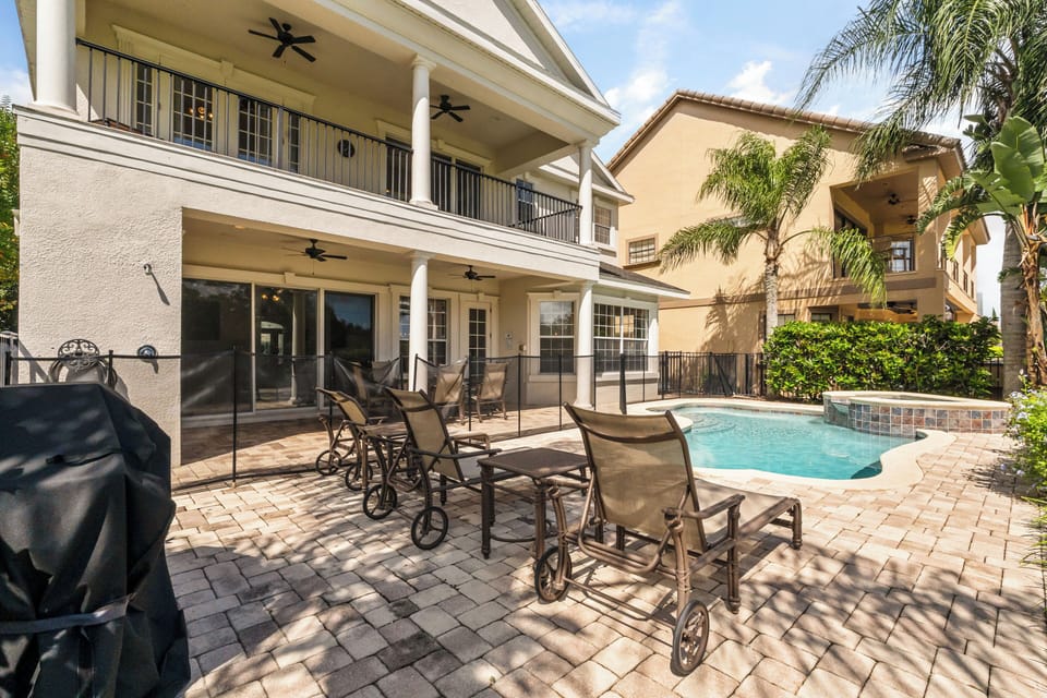 Outdoor grill with direct gas line
3 lounge chairs