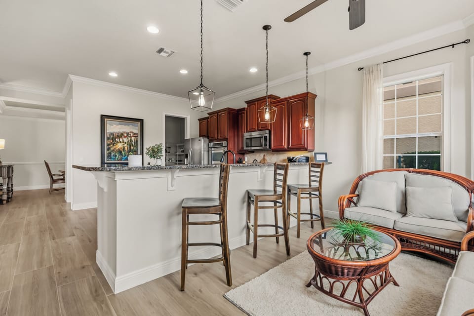 sunroom - also bar with 3 bar stools