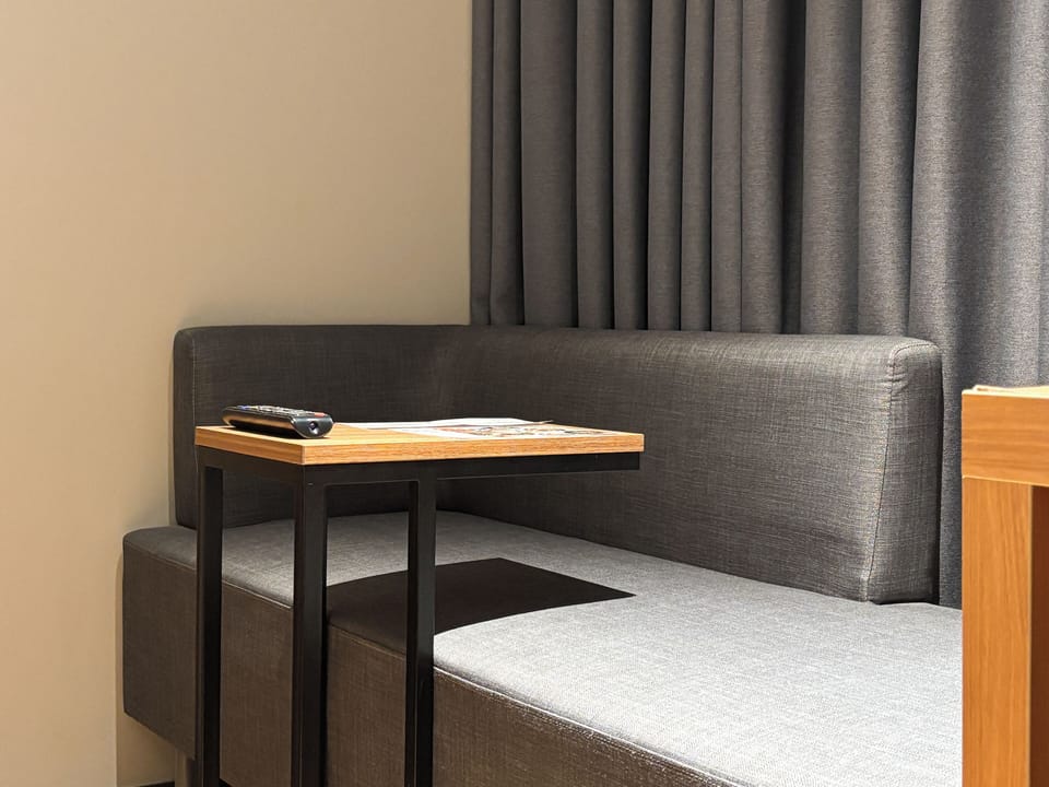 Superior Room, 1 Double Bed | In-room safe, desk, laptop workspace, free WiFi