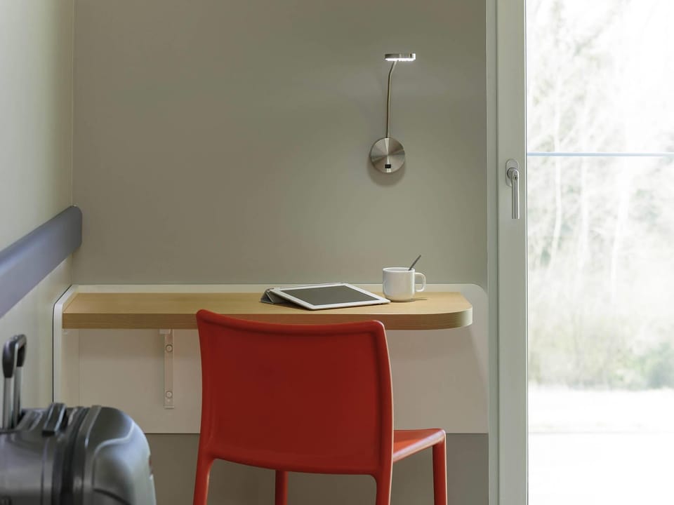 Twin Room, 2 Twin Beds | In-room safe, soundproofing