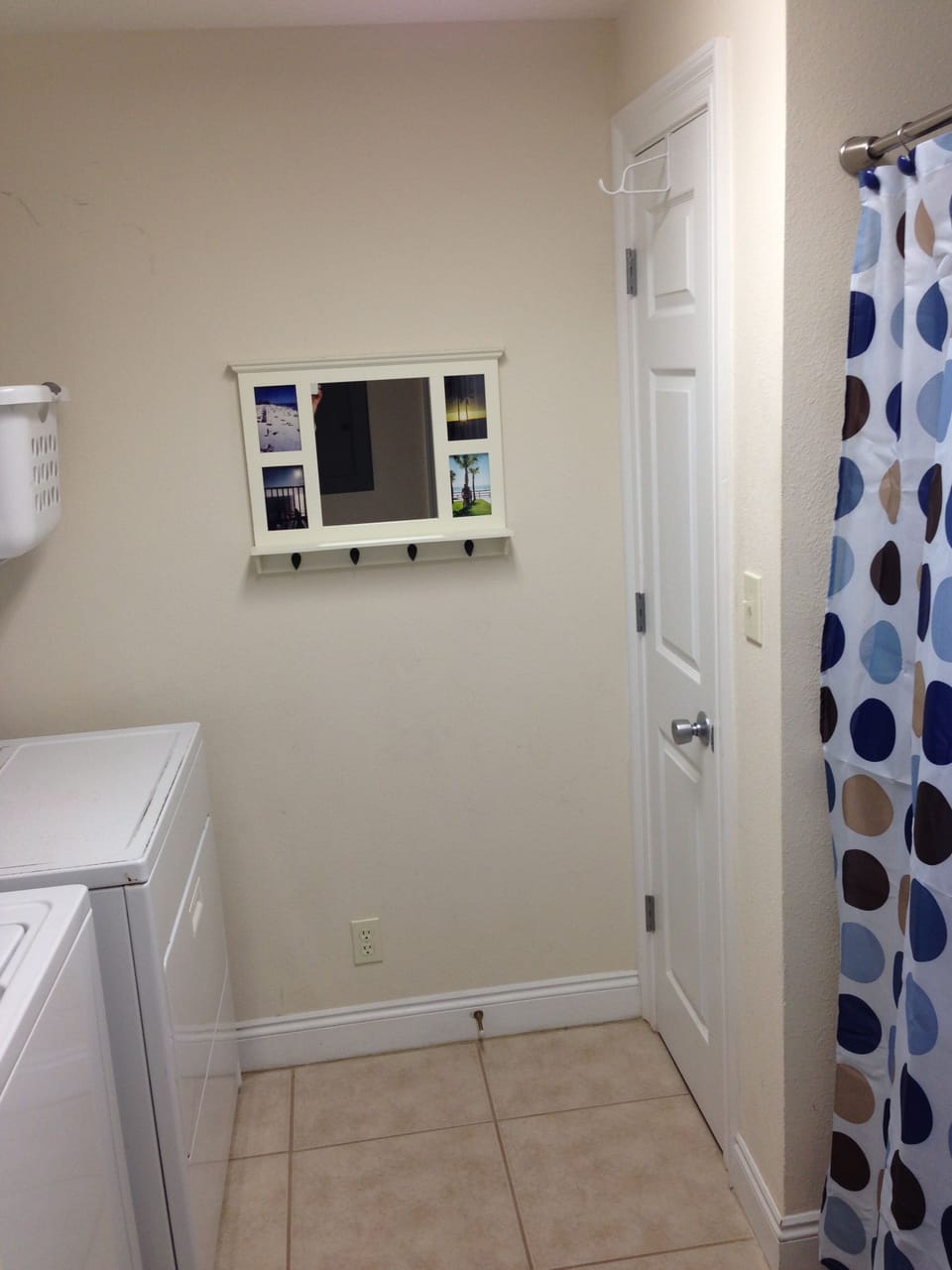 Washer & Dryer! Separate Laundry Room - CLOSE DOOR=NO NOISE!