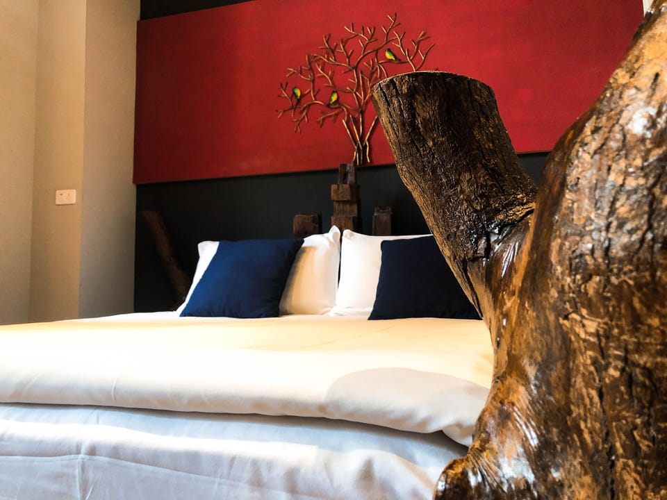 Comfort Double Room, Private Bathroom (302) | Iron/ironing board, free WiFi
