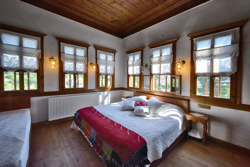 Standard Triple Room | Iron/ironing board, free cribs/infant beds, free WiFi