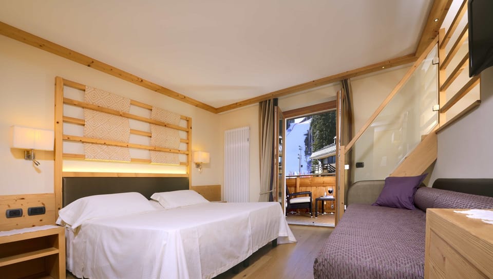 Junior Suite | Premium bedding, minibar, in-room safe, desk