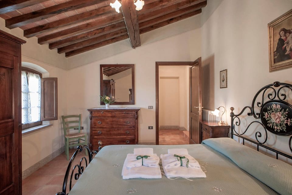 Apartment, 2 Bedrooms | Premium bedding, free cribs/infant beds, free WiFi, bed sheets