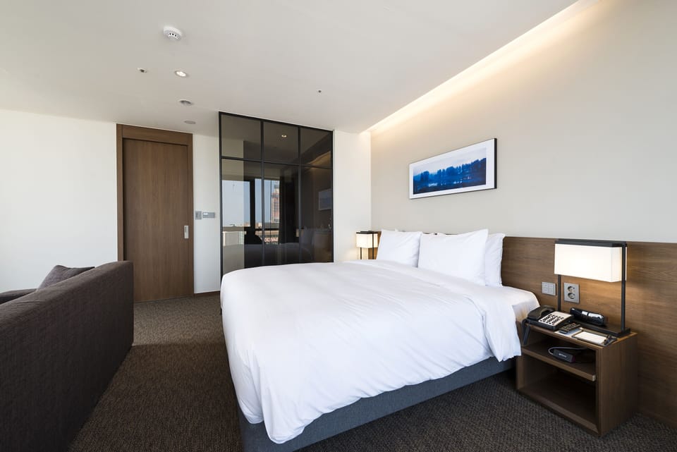 In-room safe, desk, blackout drapes, soundproofing