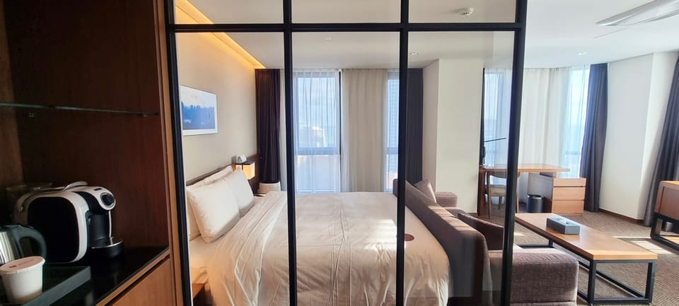 In-room safe, desk, blackout drapes, soundproofing