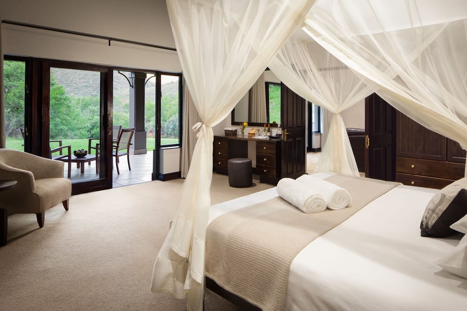 Presidential Suite | Desk, free WiFi, bed sheets