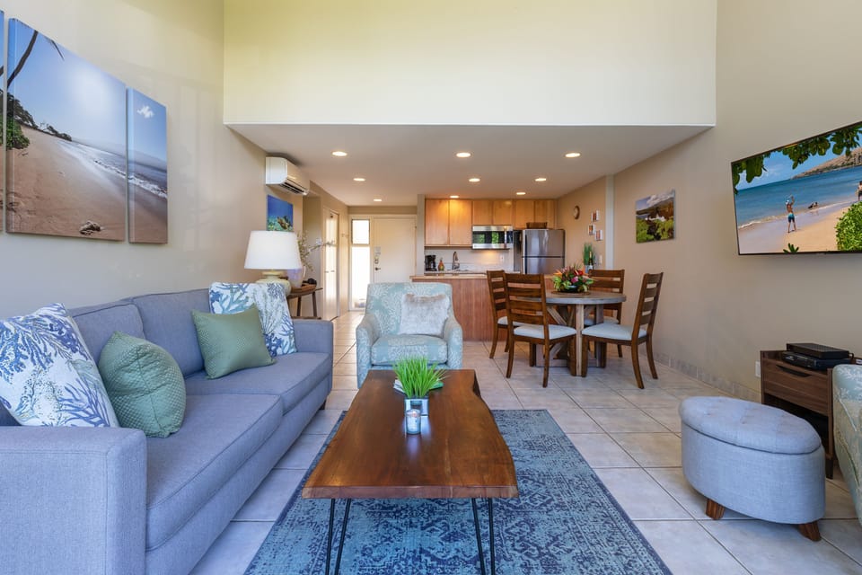 Makani A Kai B9- Living Room
